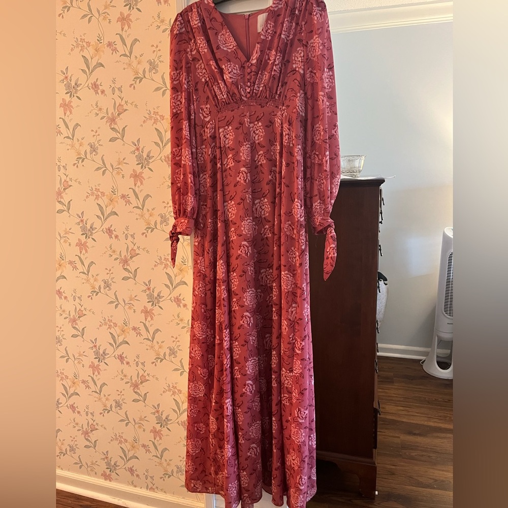 Gal Meets Glam pink floral maxi dress